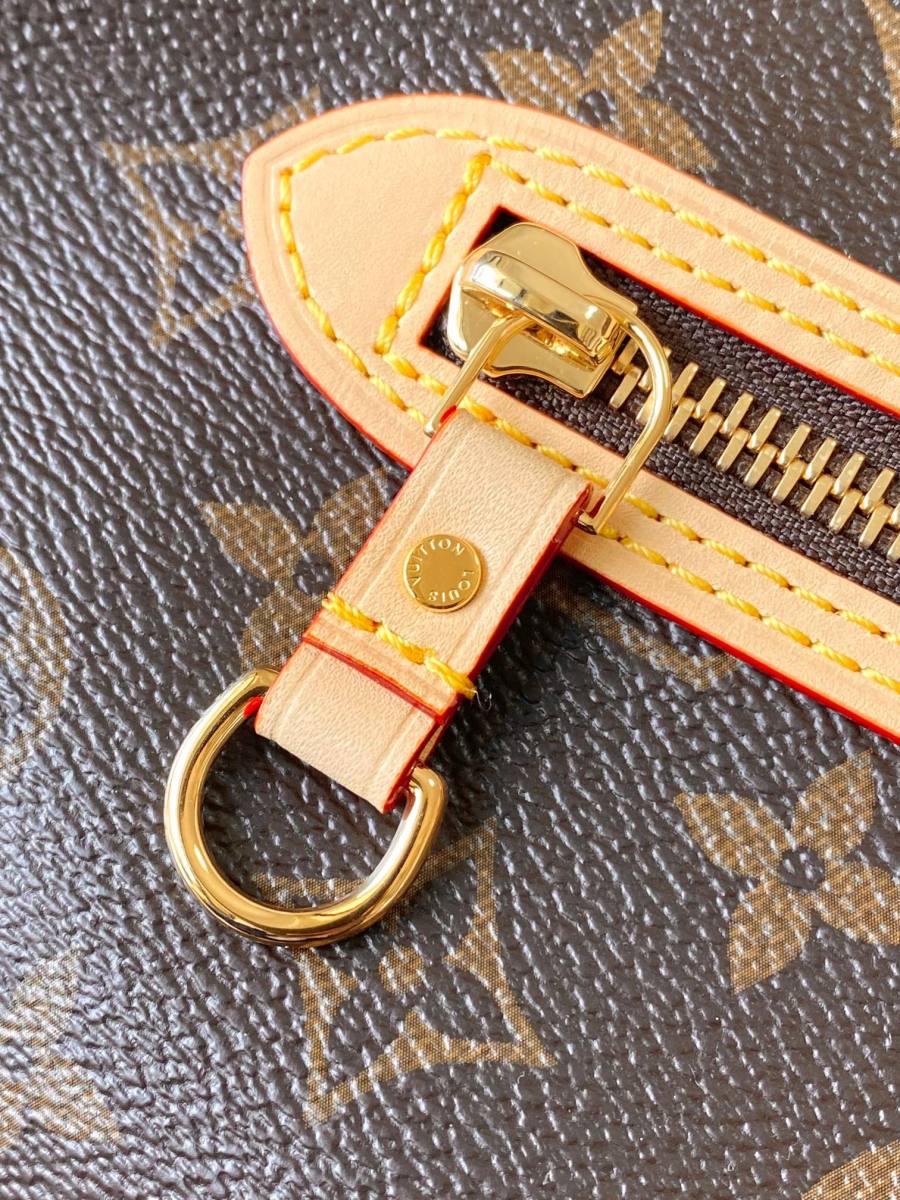 Louis Vuitton Lineup MM M27335 30 x 22 x 12 D887