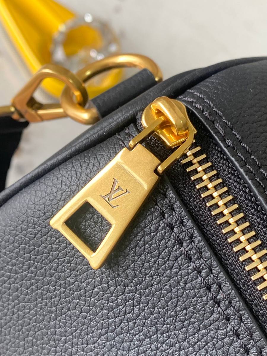 Louis Vuitton Low Key Speedy Soft 30 M24891 30 x 21 x 17 C37F