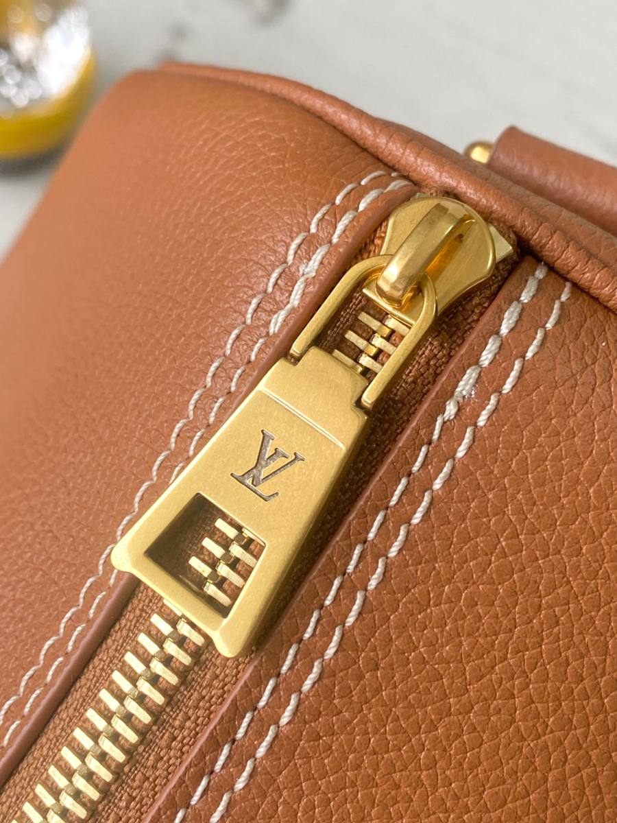 Louis Vuitton Low Key Speedy Soft 30 M24892 30 x 21 x 17 F5BF