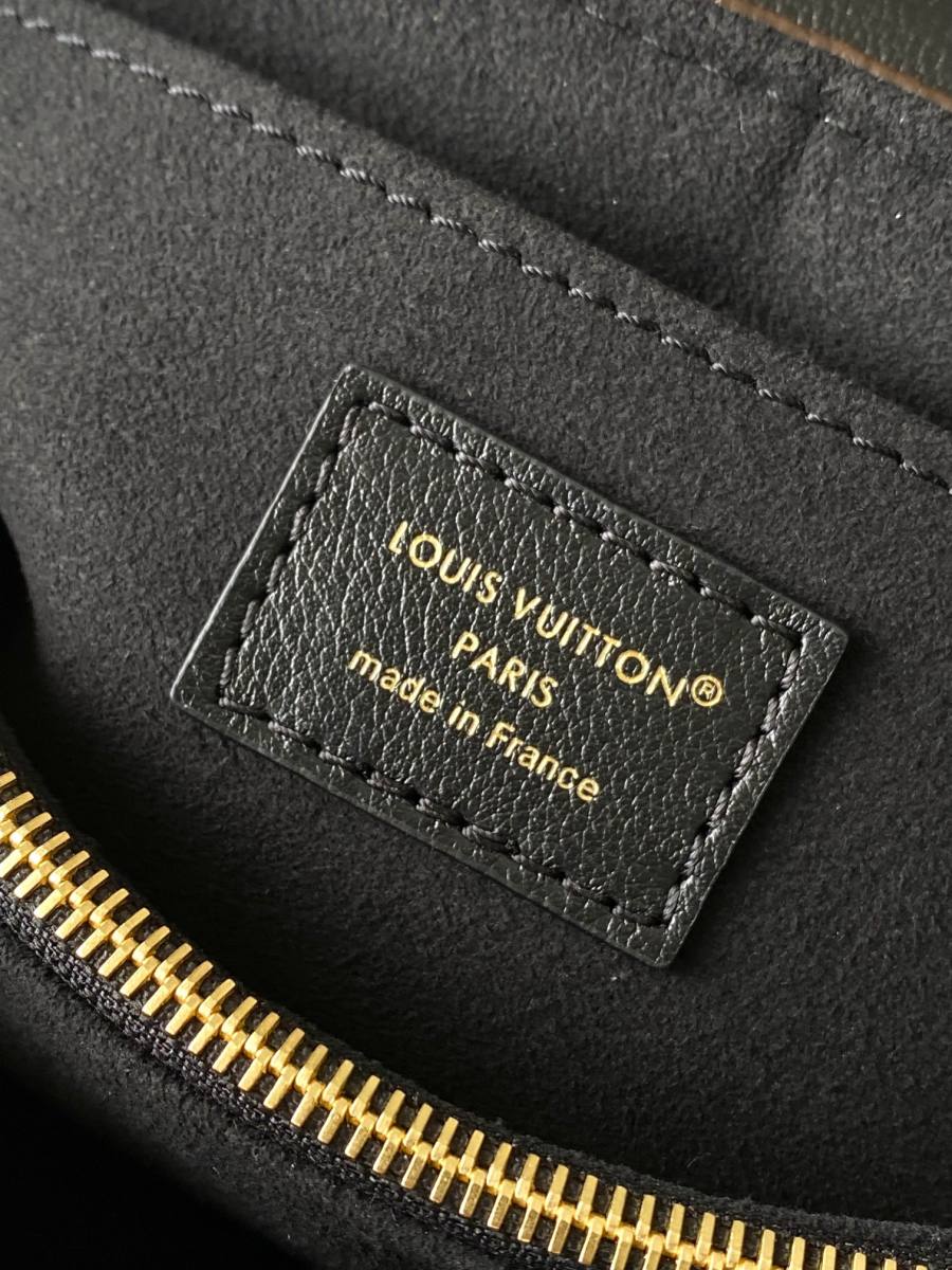 Louis Vuitton Madeleine BB M27511 24.5 x 16 x 8 Black B318