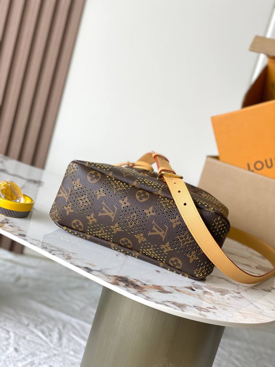 Louis Vuitton Mini Shopper Tote M29304 2459