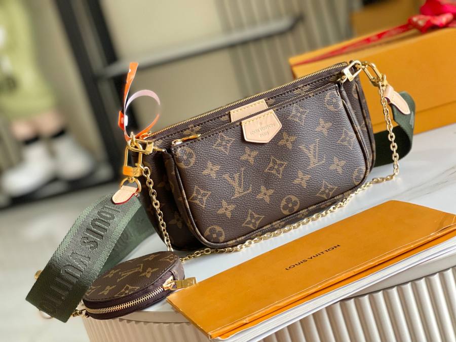 Louis Vuitton Multi Pochette Accessoires M44813 Monogram 9393