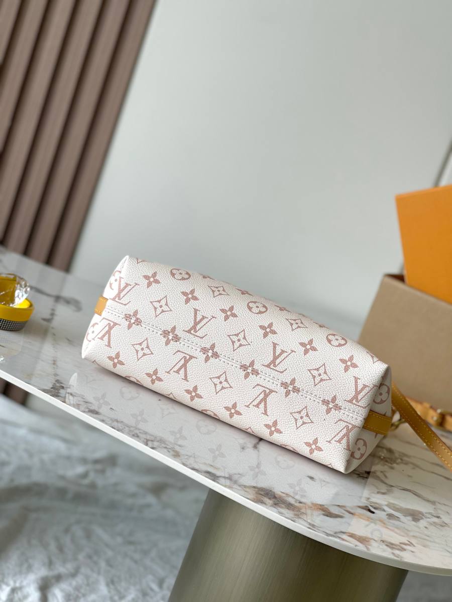 Louis Vuitton Multipass M2A078 30 x 26 x 10 Monogram White 7A40
