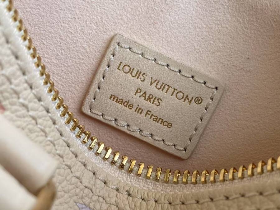 Louis Vuitton Nano Speedy M25591 16 x 10 x 7.5 1CD1