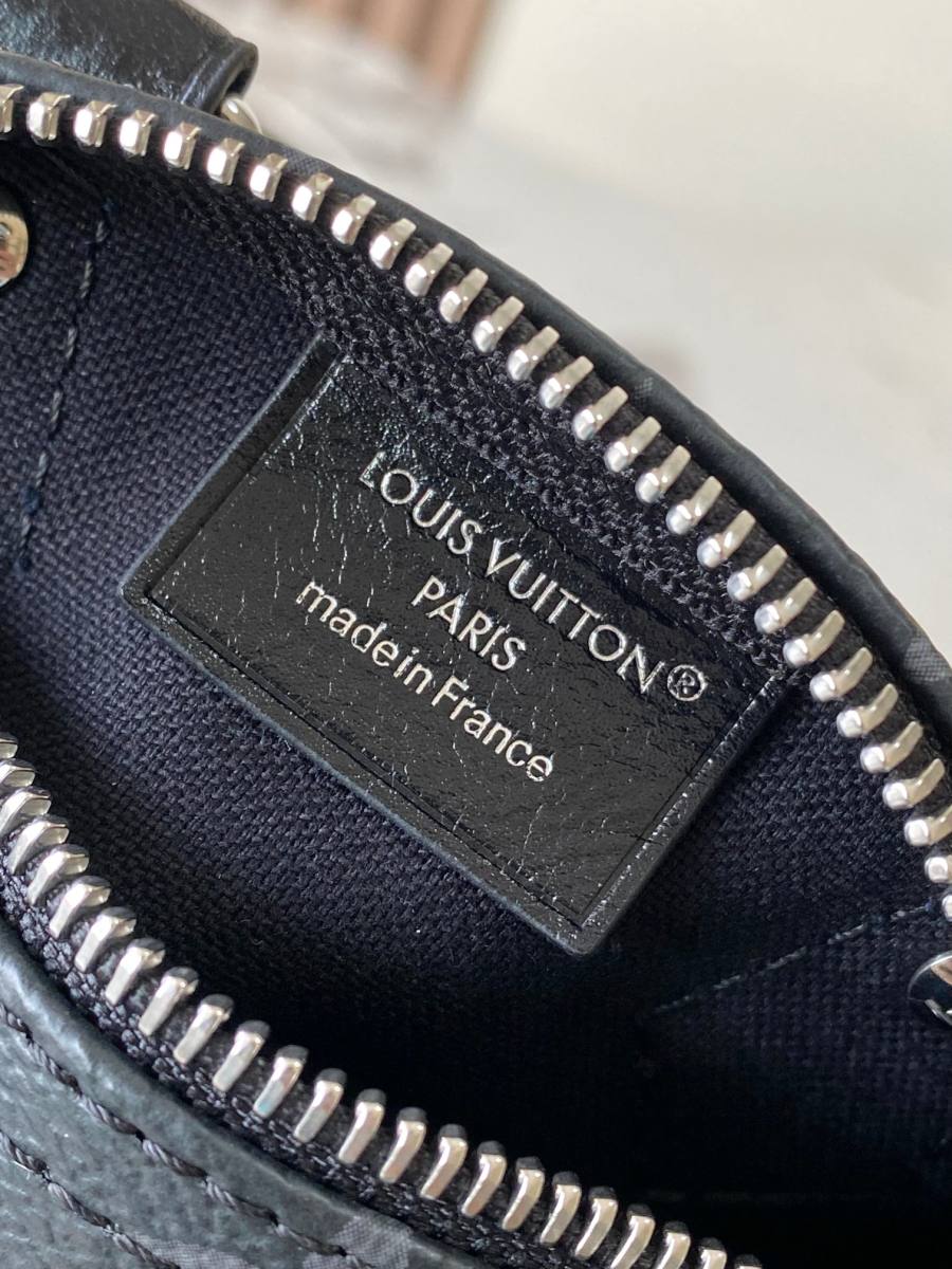 Louis Vuitton Nano Speedy M26573 16 x 11 x 9 69E8