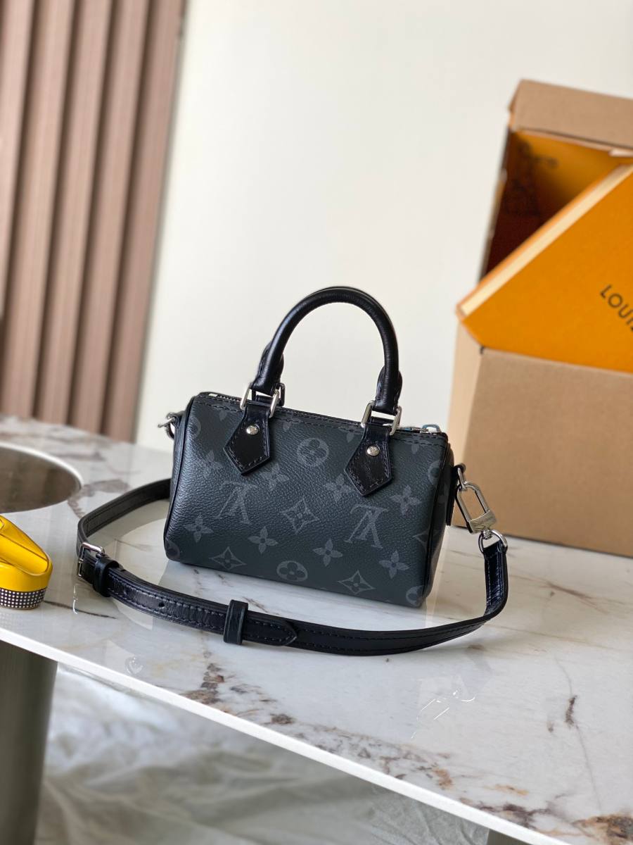 Louis Vuitton Nano Speedy M26573 16 x 11 x 9 69E8