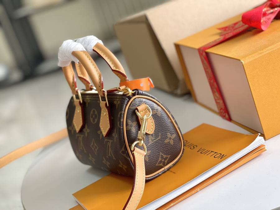 Louis Vuitton Nano Speedy M81085 16 x 10 x 7.5 Monogram F9C5