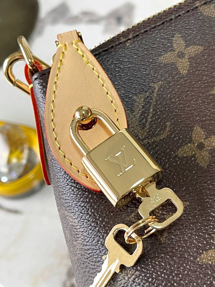 Louis Vuitton Neo Lockit PM M26532 30 x 2 CEC5