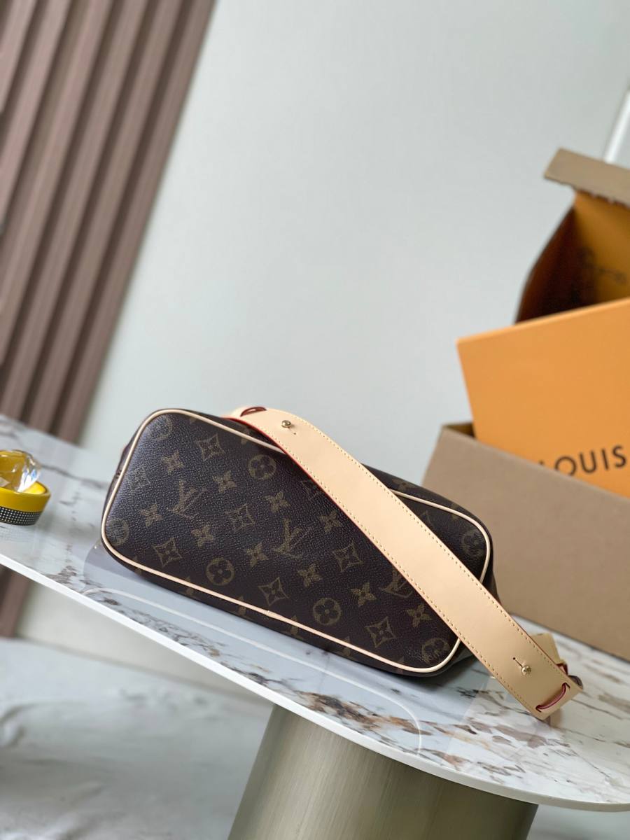 Louis Vuitton Neo Lockit PM M26532 30 x 2 CEC5