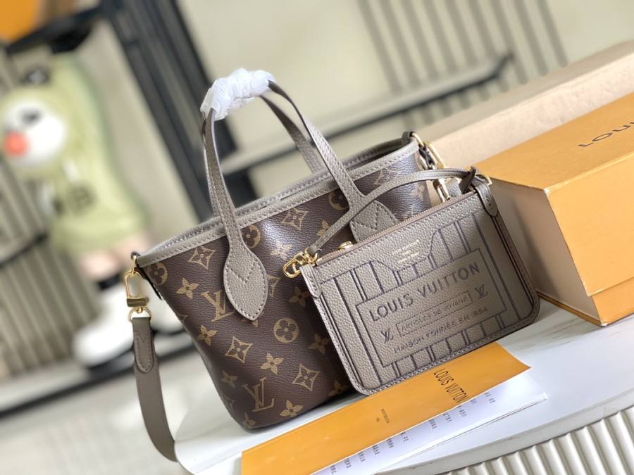 Louis Vuitton Neverfull BB M12109 24 x 14 x 9 FA1C