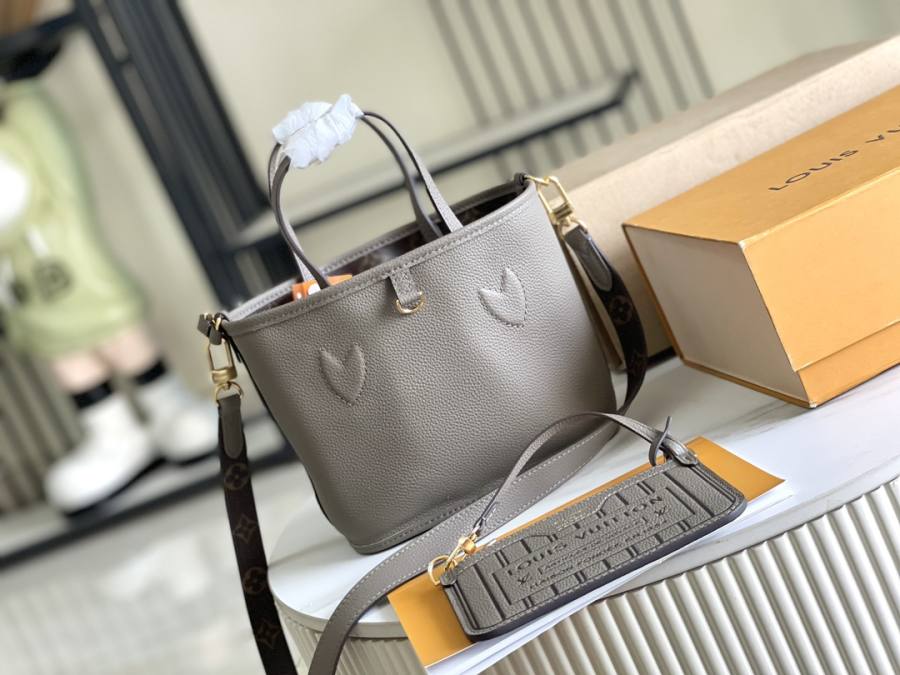 Louis Vuitton Neverfull BB M12109 24 x 14 x 9 FA1C
