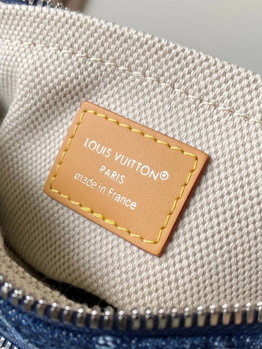 Louis Vuitton Nil M27553 25 x 17.5 8421