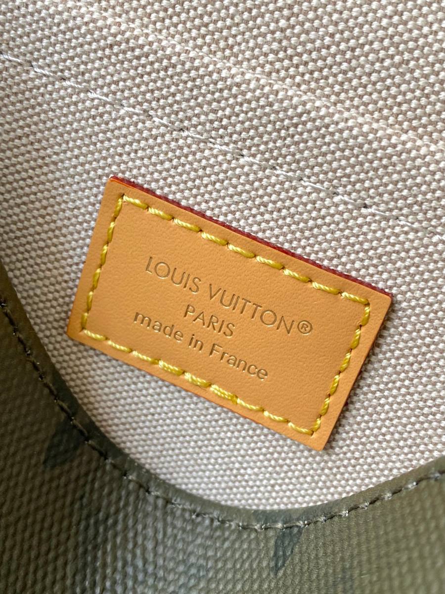 Louis Vuitton Satchel M26969 5A7E