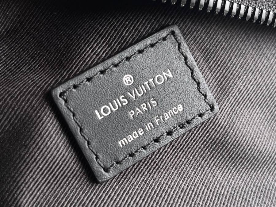 Louis Vuitton Soft Trunk M55700 25 x 18 x 10 Black 8560