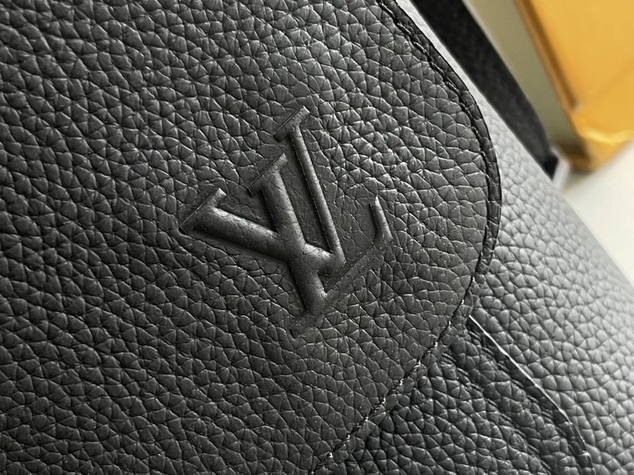 Louis Vuitton Speed Messenger M15268 27 x 20 x 8 E8C9