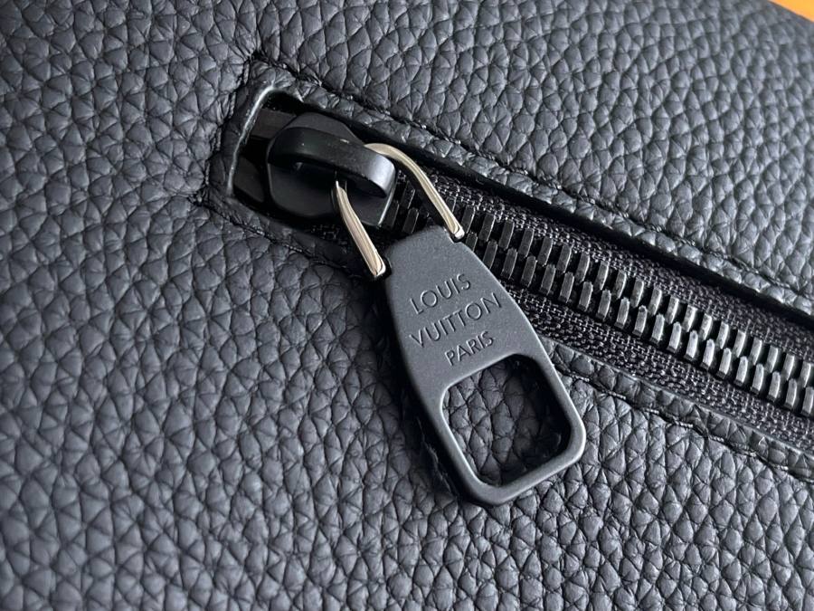 Louis Vuitton Speed Messenger M15268 27 x 20 x 8 E8C9