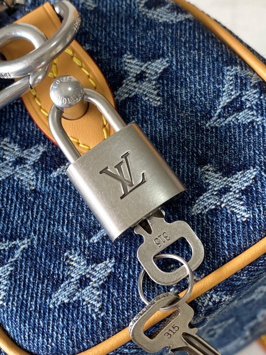 Louis Vuitton Speedy 18 Bandouliere M27557 18 x 12 x 10 5DB7