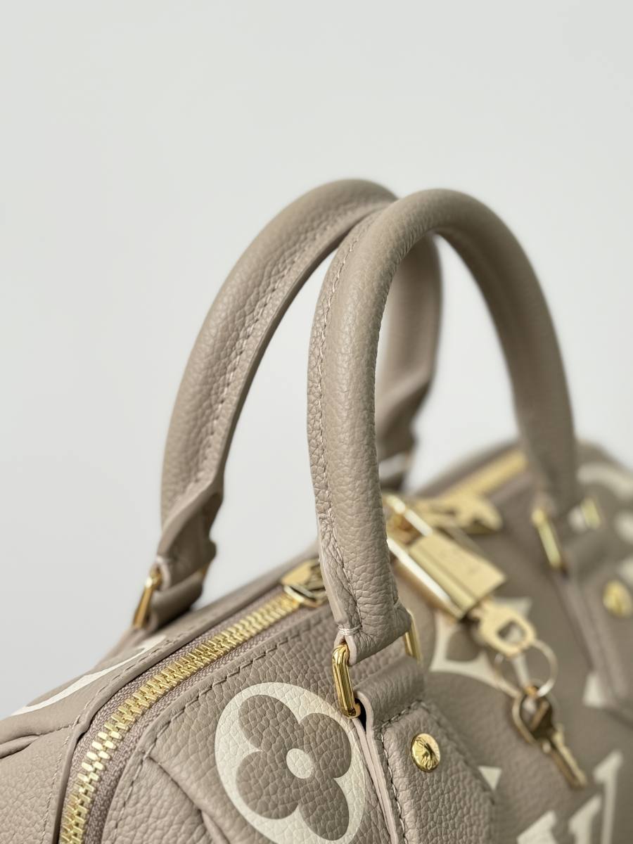 Louis Vuitton Speedy Bandouliere 20 M46575 20.5 x 13.5 x 12 95A8