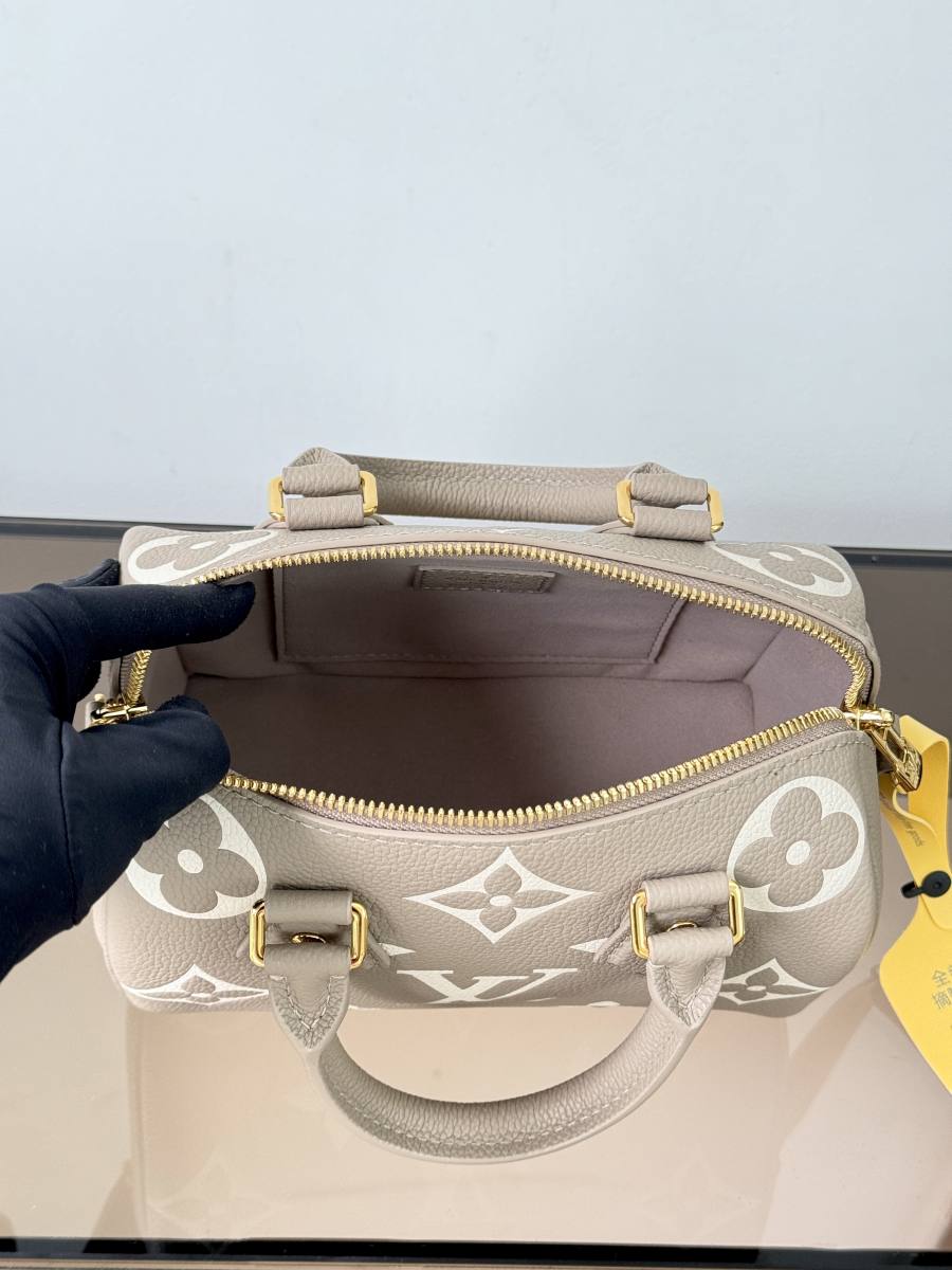 Louis Vuitton Speedy Bandouliere 20 M46575 20.5 x 13.5 x 12 95A8