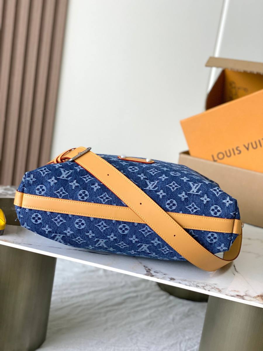 Louis Vuitton Vagabond Hobo M27555 3A38