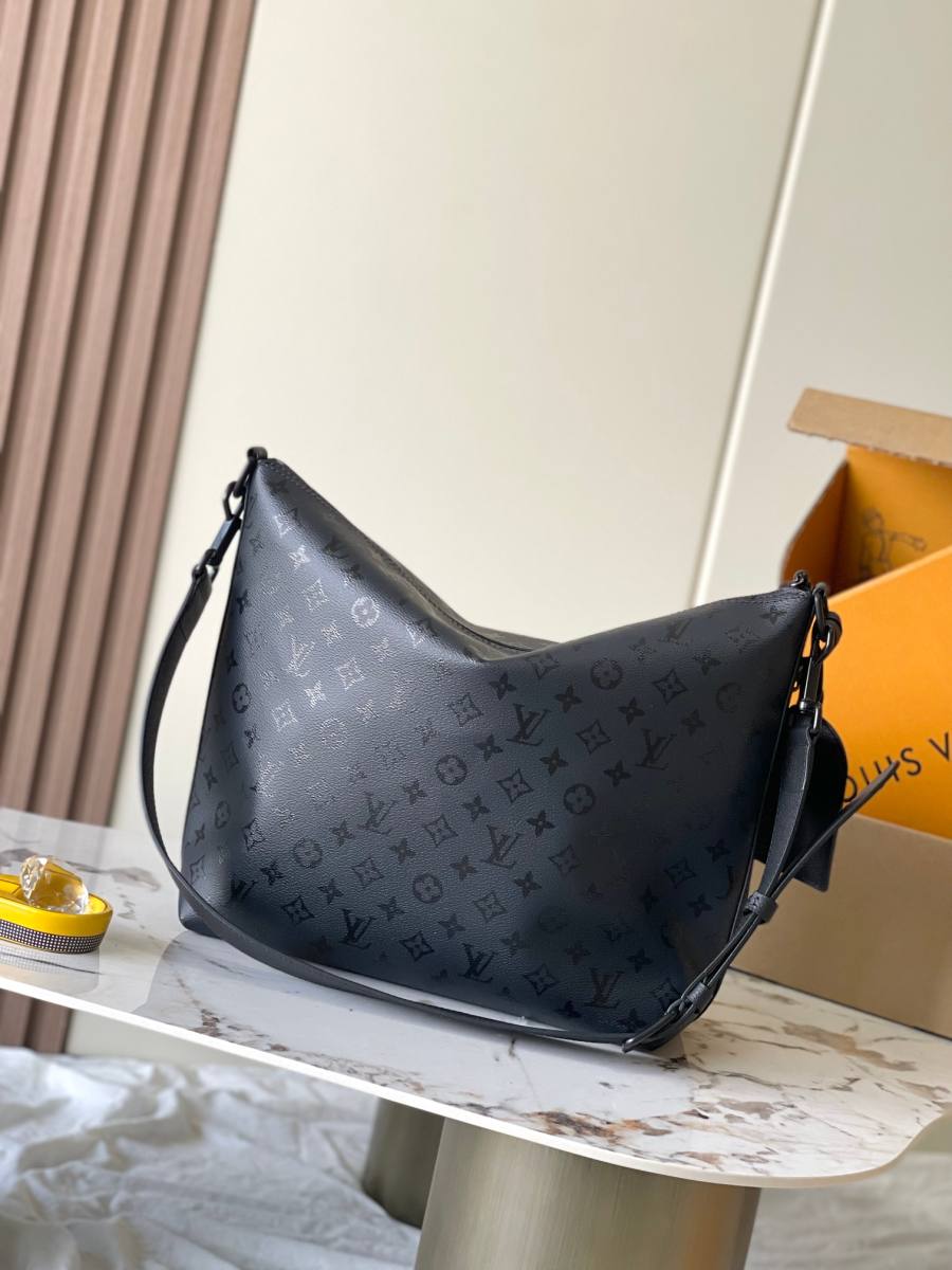 Louis Vuitton Vagabond Hobo M27856 359D