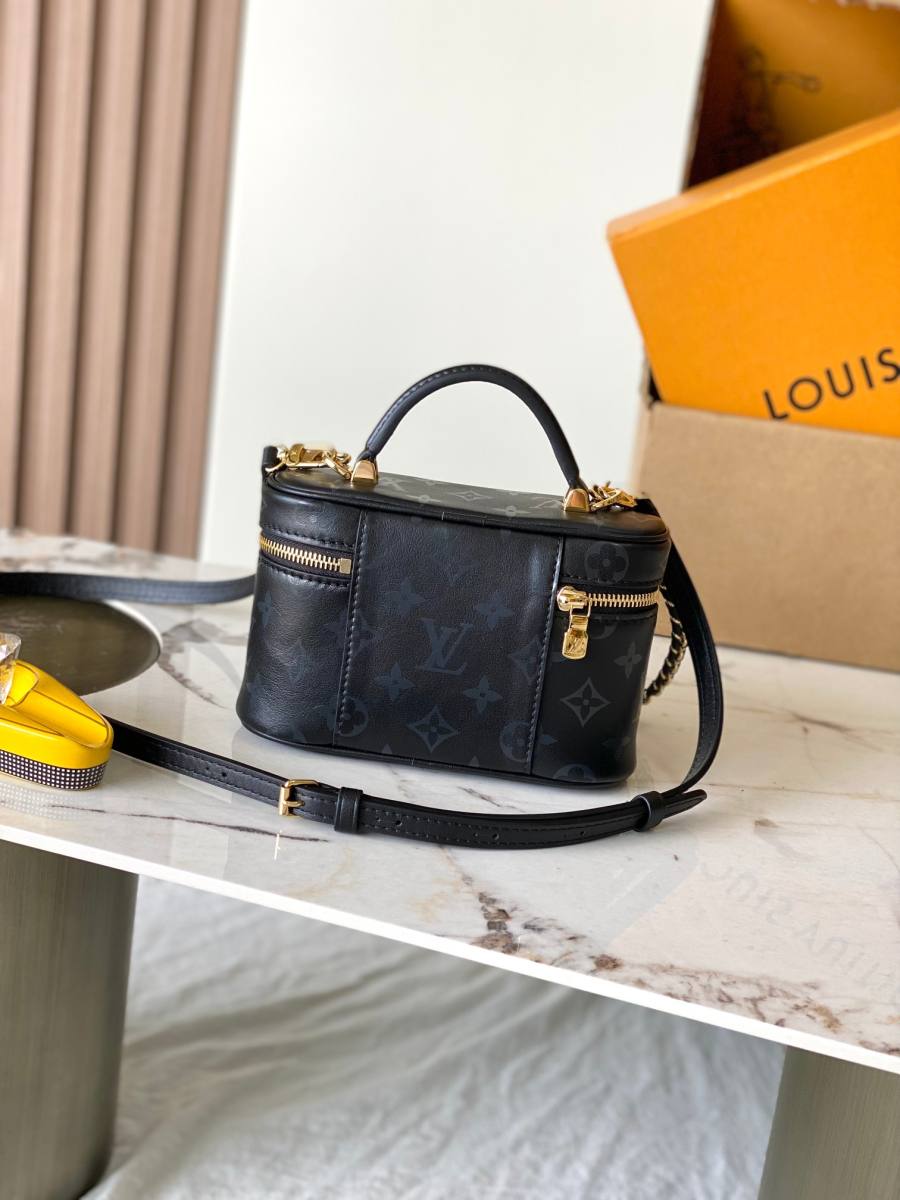 Louis Vuitton Vanity Chain Pouch M3A372 7550
