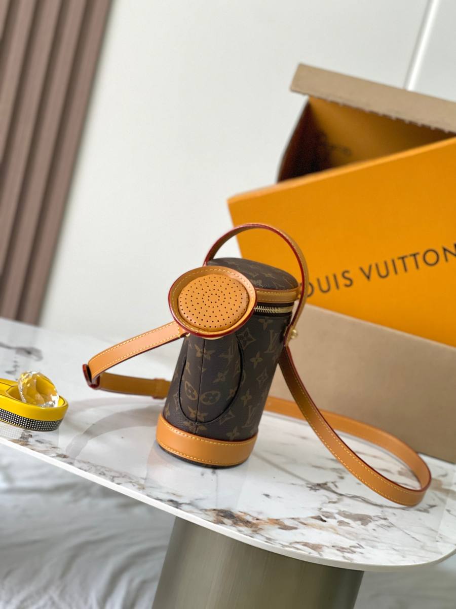 Louis Vuitton Watering Can M27563 690F