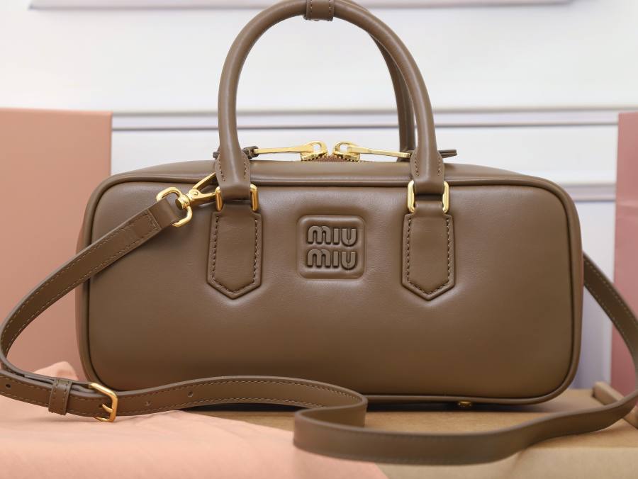Miu Miu Arcadie Large 5BB148 D304 27 x 12 x 9