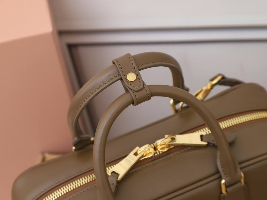 Miu Miu Arcadie Large 5BB148 D304 27 x 12 x 9