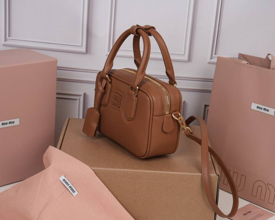 Miu Miu Arcadie Matelasse Small 5BB123 D7C9 19 x 13 x 6