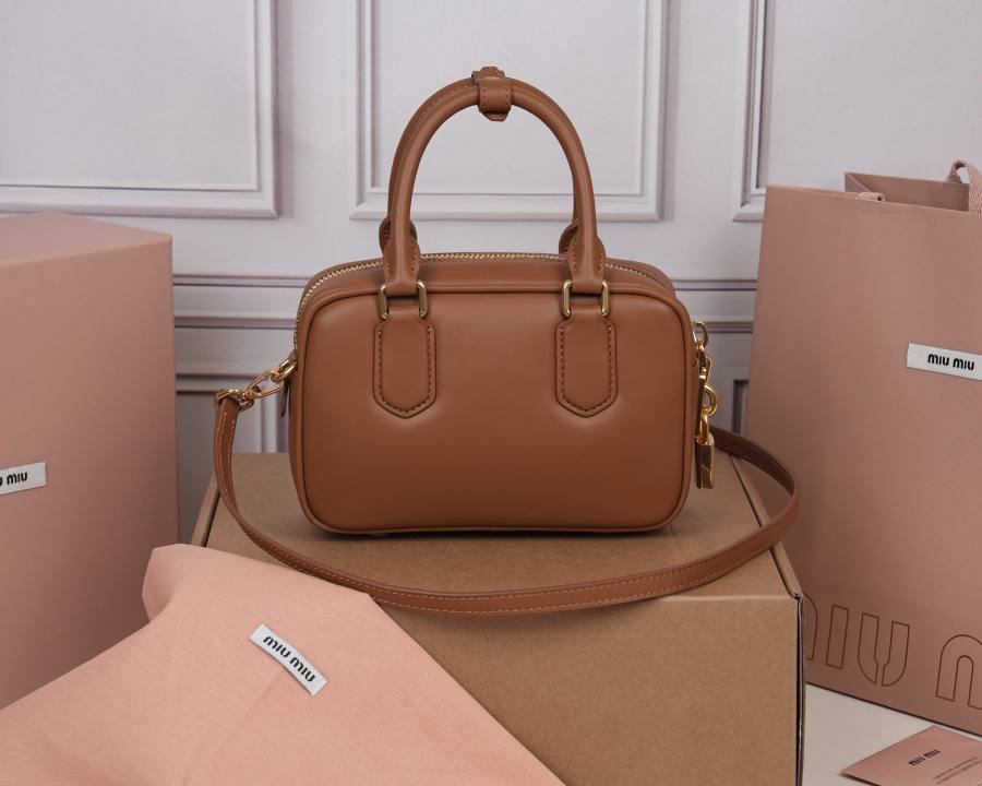 Miu Miu Arcadie Matelasse Small 5BB123 D7C9 19 x 13 x 6