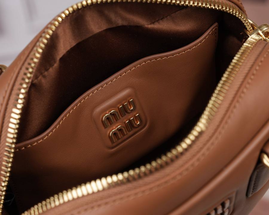 Miu Miu Arcadie Matelasse Small 5BB123 D7C9 19 x 13 x 6