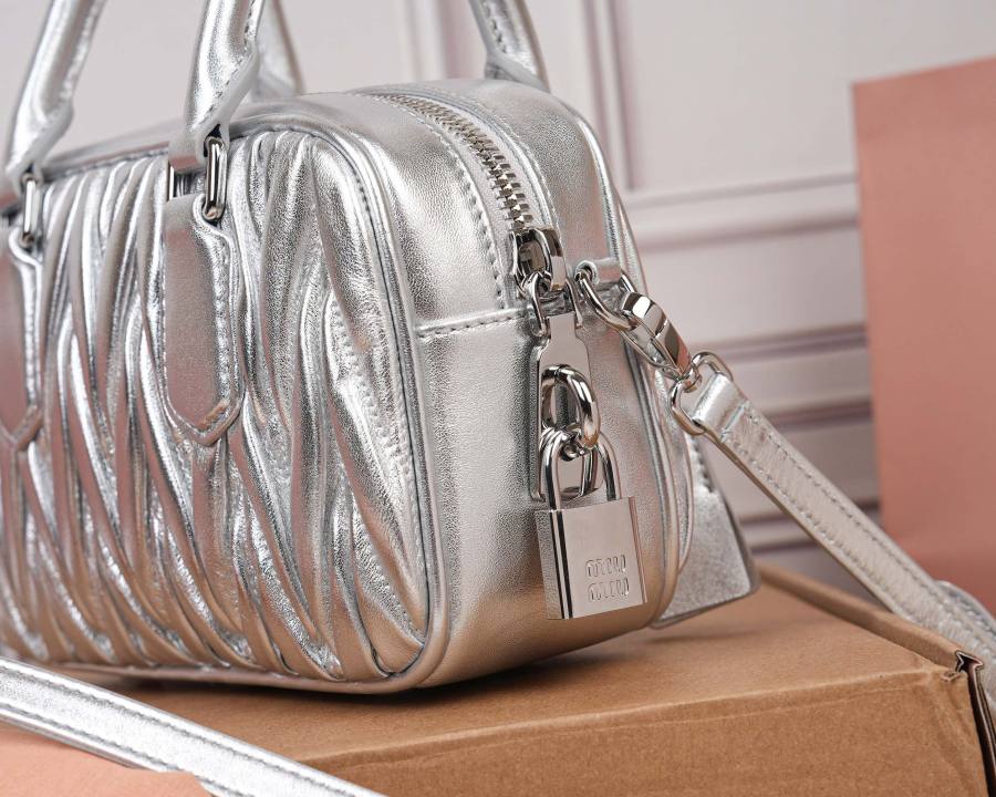 Miu Miu Arcadie Matelasse Small 5BB123 E52D 19 x 13 x 6