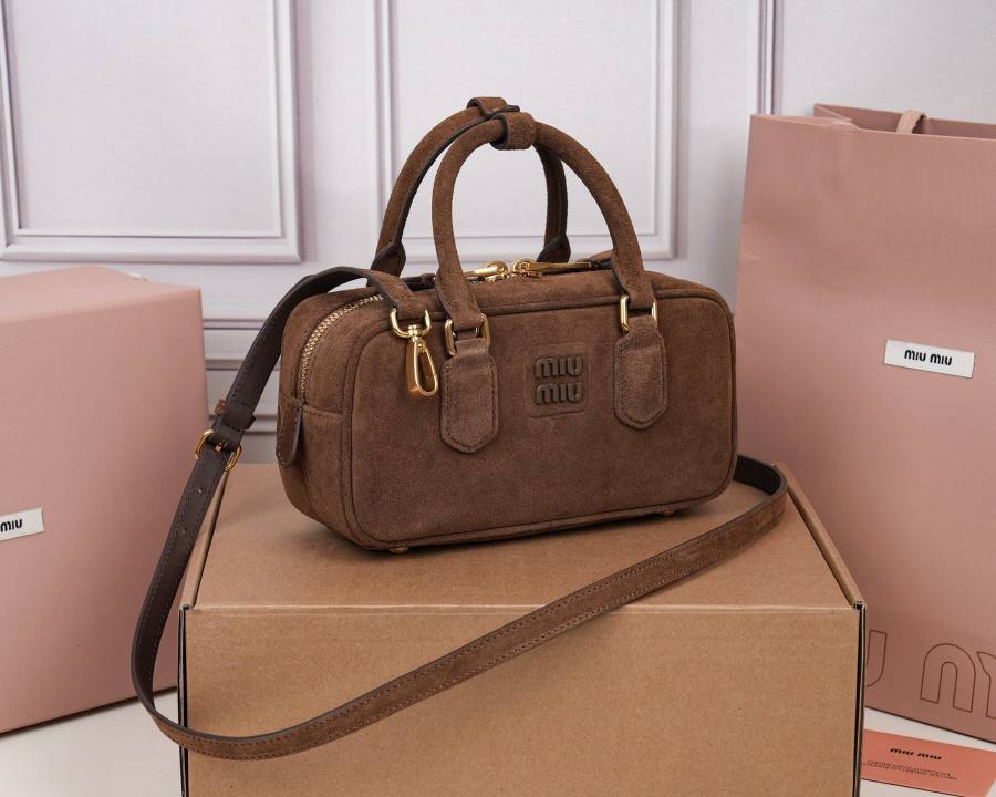 Miu Miu Arcadie Regular 5BB142 2C9B 22 x 10.5 x 7.5