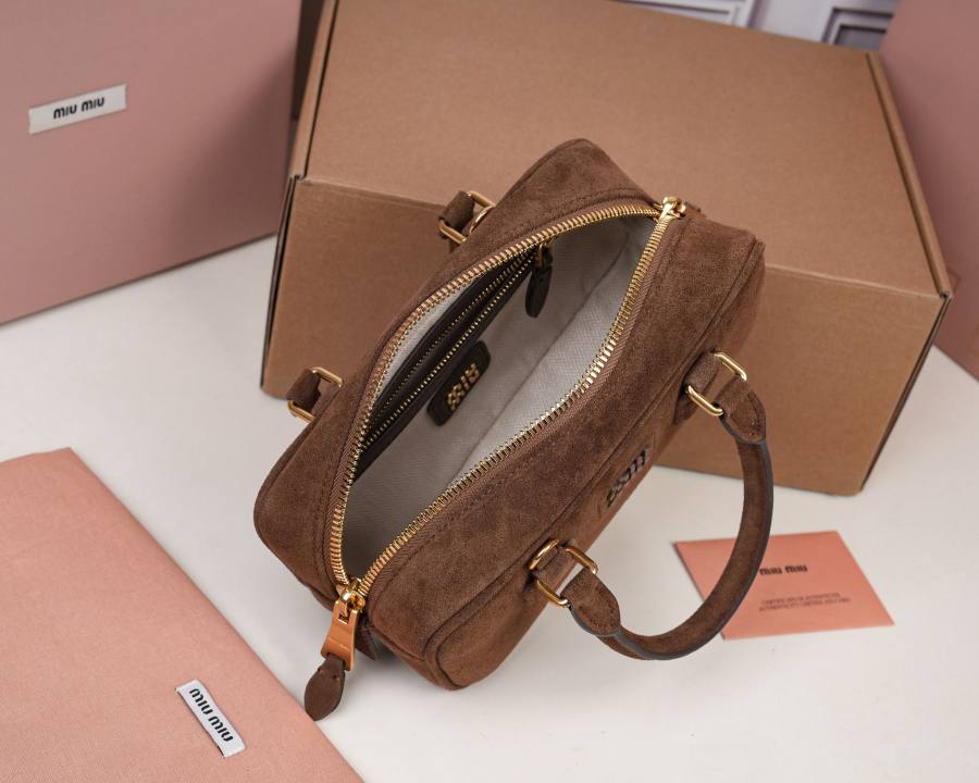 Miu Miu Arcadie Regular 5BB142 2C9B 22 x 10.5 x 7.5