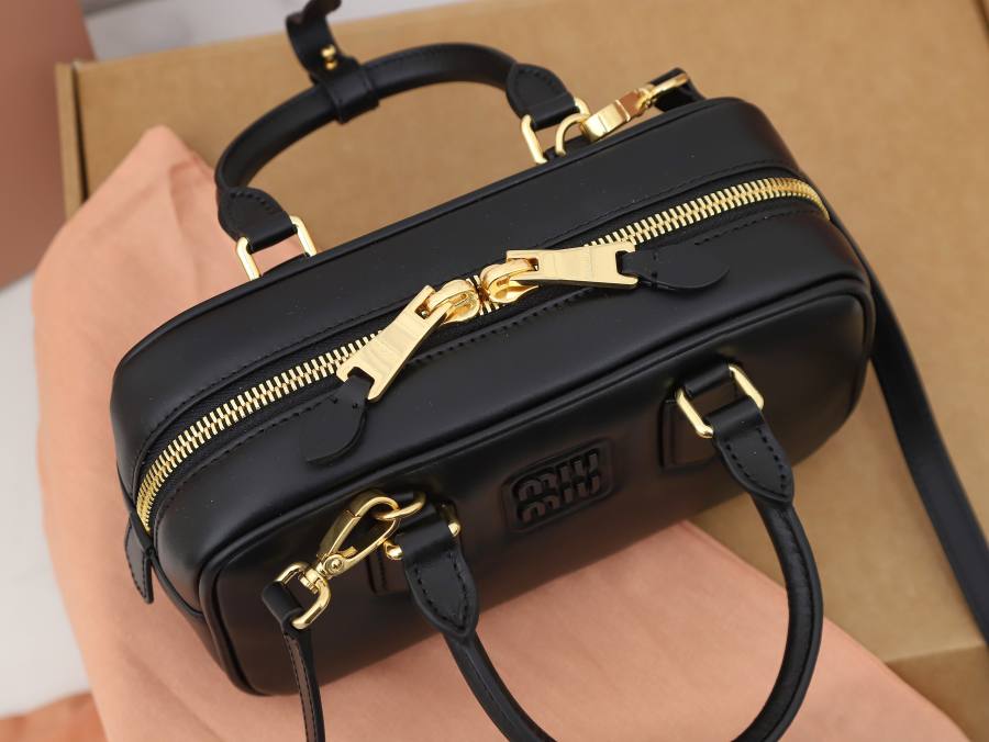 Miu Miu Arcadie Regular 5BB142 432A 22 x 10.5 x 7.5