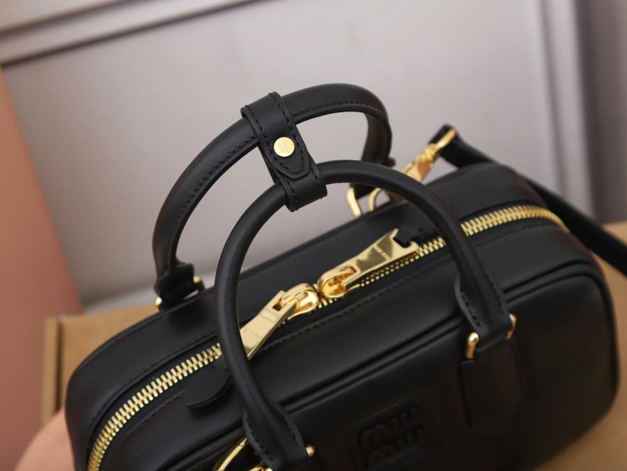 Miu Miu Arcadie Regular 5BB142 432A 22 x 10.5 x 7.5