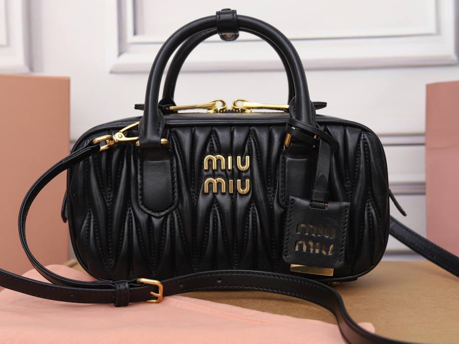 Miu Miu Arcadie Regular 5BB142 6A6C 22 x 10.5 x 7.5