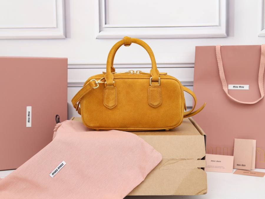 Miu Miu Arcadie Regular 5BB142 D263 22 x 10.5 x 7.5