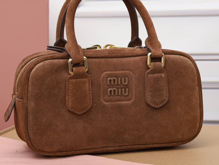 Miu Miu Arcadie Regular 5BB142 FEF3 22 x 10.5 x 7.5