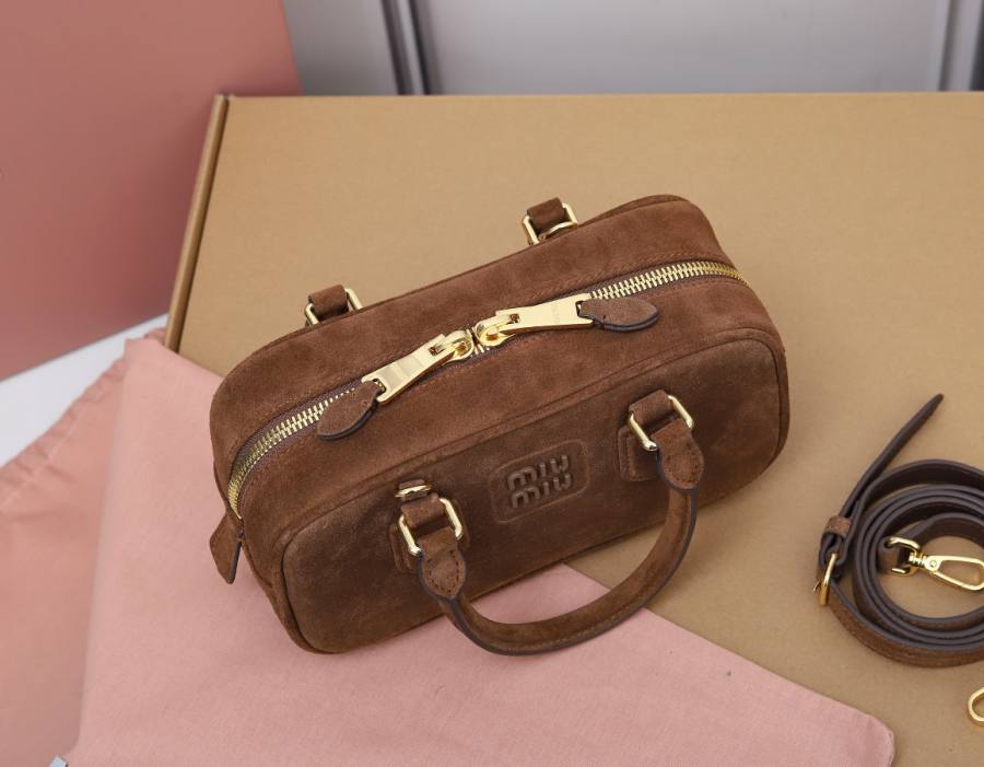 Miu Miu Arcadie Regular 5BB142 FEF3 22 x 10.5 x 7.5