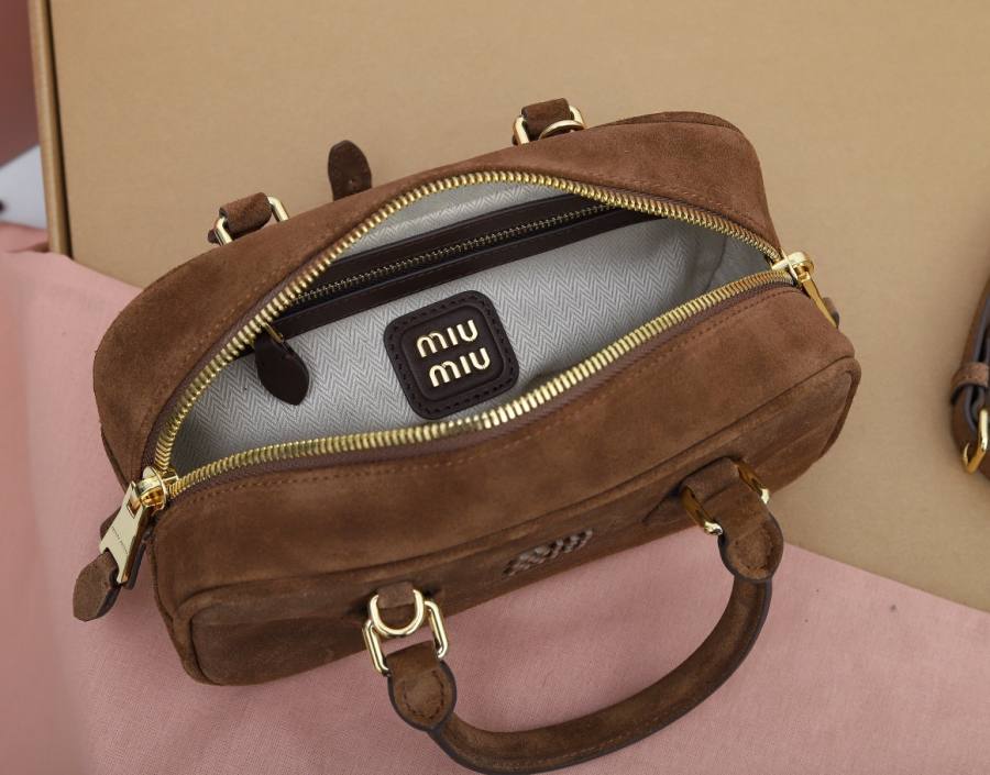 Miu Miu Arcadie Regular 5BB142 FEF3 22 x 10.5 x 7.5