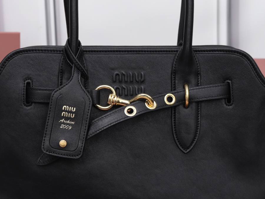 Miu Miu Aventure Nappa Medium Tote 5BG291 C878 40 x 30 x 13
