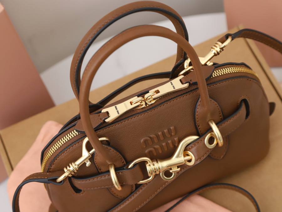 Miu Miu Aventure Nappa Mini Shell Bag 5BP190 F3CB 19 x 13 x 6