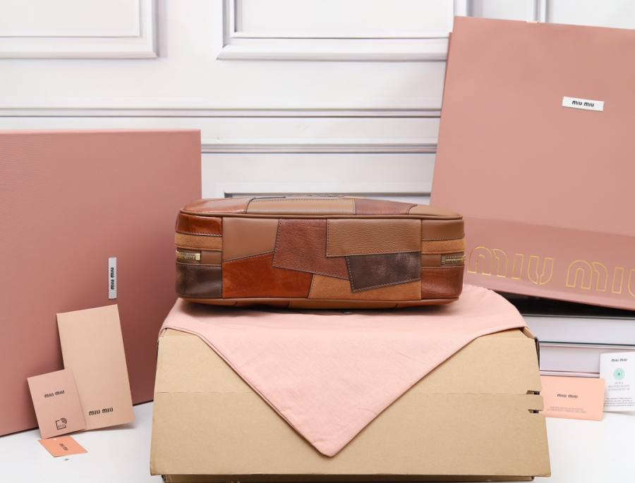 Miu Miu Beau Bag 5BB117 084C 34 x 22 x 12