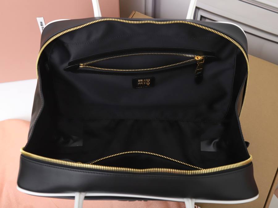 Miu Miu Beau Bag 5BB117 2284 34 x 22 x 12