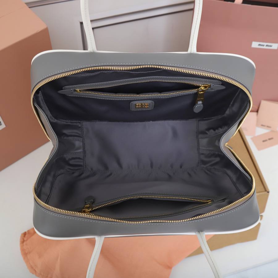 Miu Miu Beau Bag 5BB117 9D6E 34 x 22 x 12