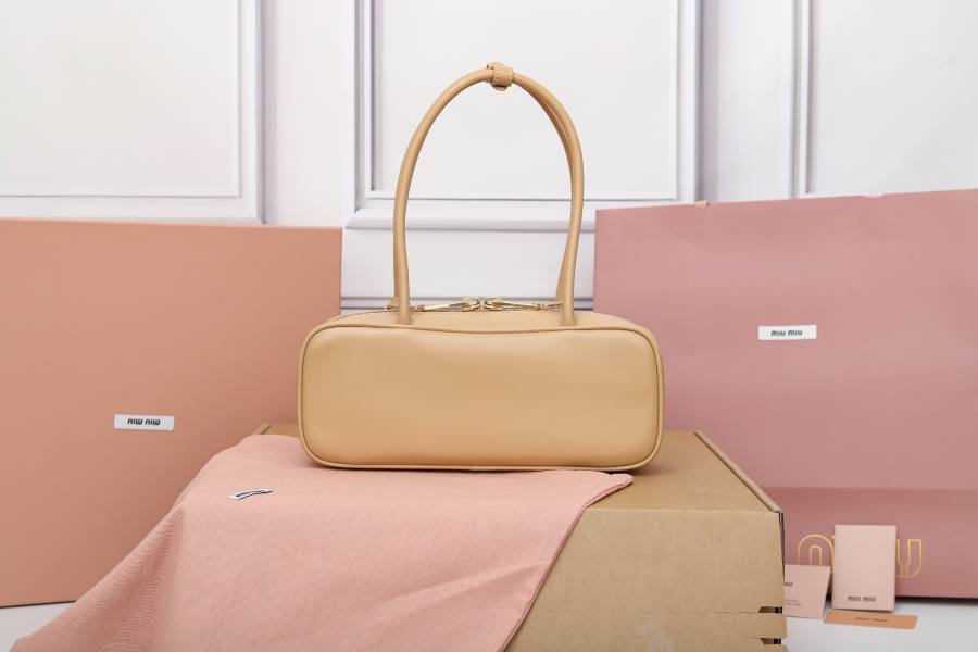 Miu Miu Beau Bag Small Cracked Patent 5BB173 4ABA 28 x 12 x 8