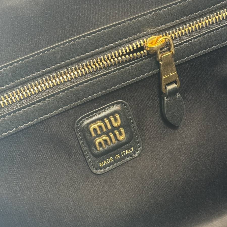 Miu Miu Beau Bag Small Cracked Patent 5BB173 D53E 28 x 12 x 8