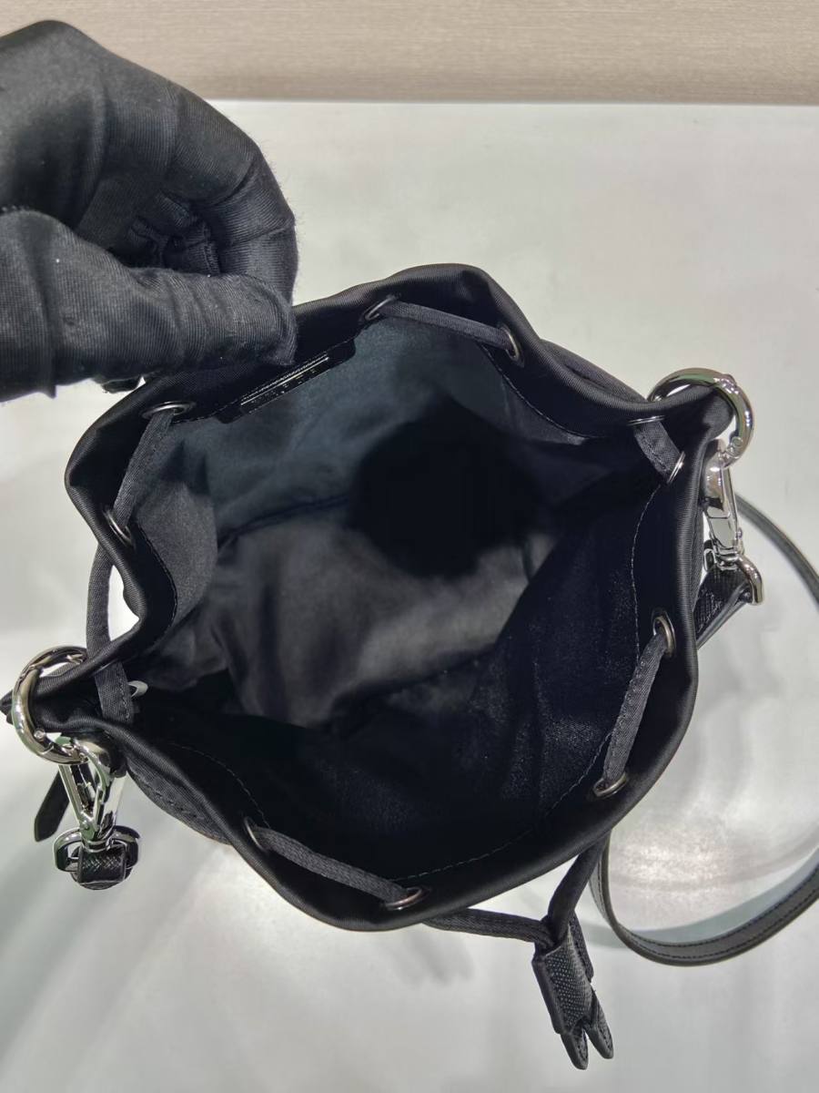 Prada 1BA038B Nylon 1BA038B 95ED